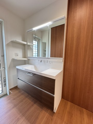 爽風そよぐ湘南邸宅｜辻堂東海岸の暮らしのキッチン