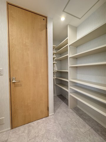 爽風そよぐ湘南邸宅｜辻堂東海岸の暮らしの収納