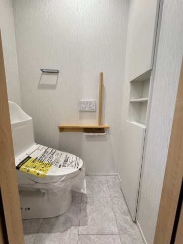 爽風そよぐ湘南邸宅｜辻堂東海岸の暮らしの玄関