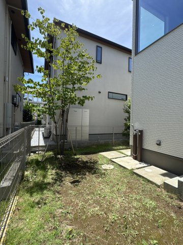 爽風そよぐ湘南邸宅｜辻堂東海岸の暮らしの庭