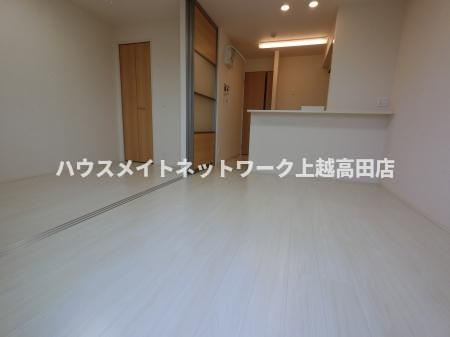 クレストの居間・リビング|ＬＤＫ
