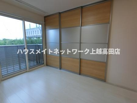 クレストの居間・リビング|ＬＤＫ