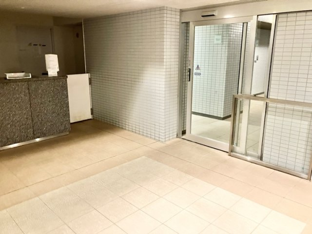 クレヴィア京王堀之内パークナードⅠ２番街のロビー