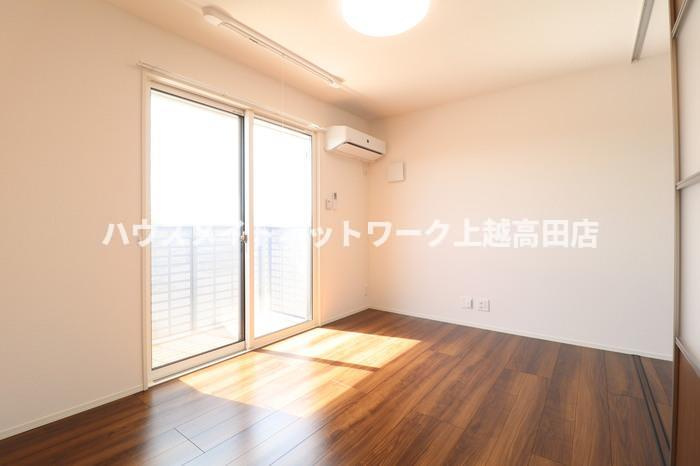 ＥＩＳＥＮ Ⅲの居間・リビング|ＬＤＫ