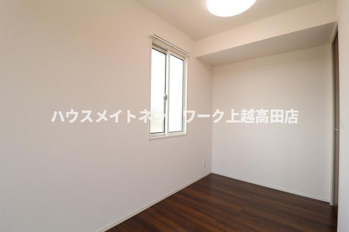 ＥＩＳＥＮ Ⅲの内装|洋室