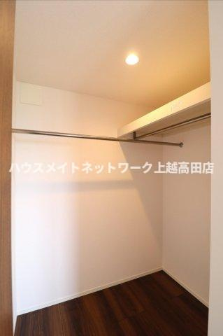 ＥＩＳＥＮ Ⅲの収納|ウォークインクローゼット