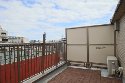 ルーフバルコニー