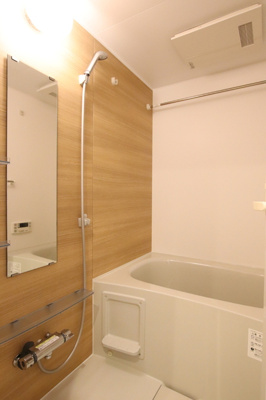 浴室　追い焚き・浴室乾燥機付き