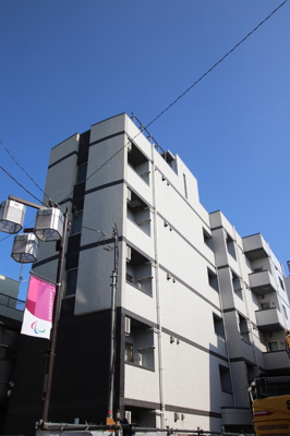 ★５階建て鉄筋コンクリート造のマンションです★