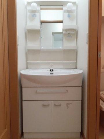 カーサドマーニの洗面所|忙しい朝には欠かせない洗面所です