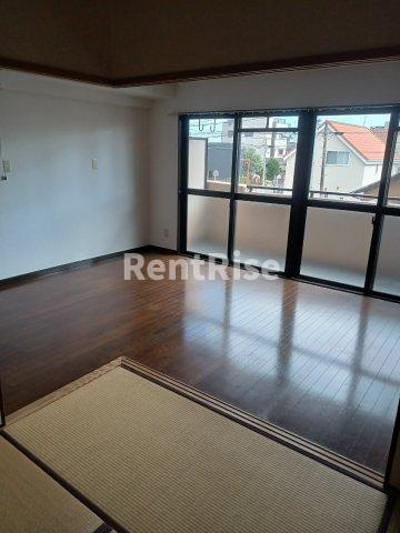 プリーマ千代鶴の居間・リビング