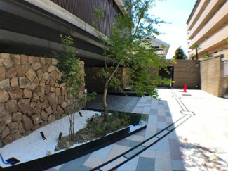 【エントランス】