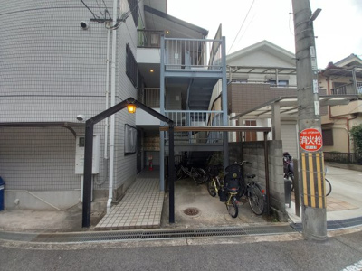 【エントランス】 | グランドハイツ