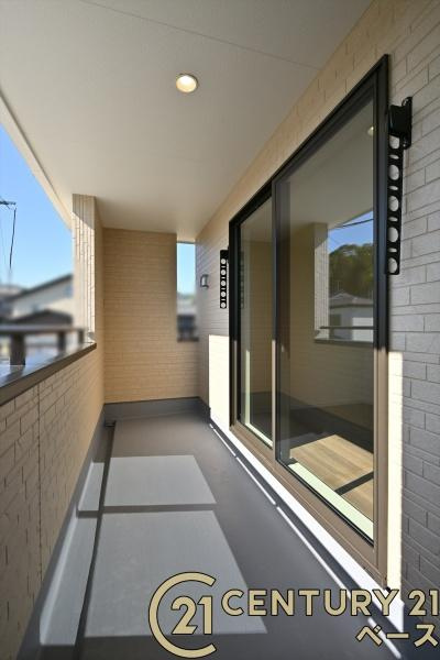 リーブルガーデン新町 ２号棟 ／新築一戸建のバルコニー|■現地撮影写真■日当たりのよいバルコニー！