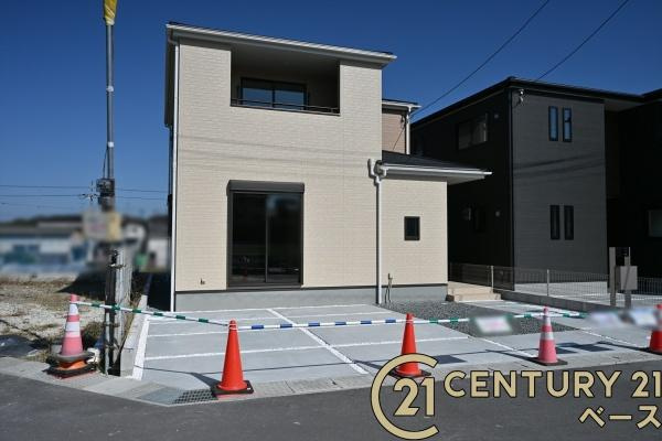 リーブルガーデン新町 ２号棟 ／新築一戸建の外観|■現地撮影写真■耐震等級３の地震に強い安心の邸宅！雨で汚れを洗い流してくれるセルフクリーニング機能付き外壁！お気軽にお問い合わせください！