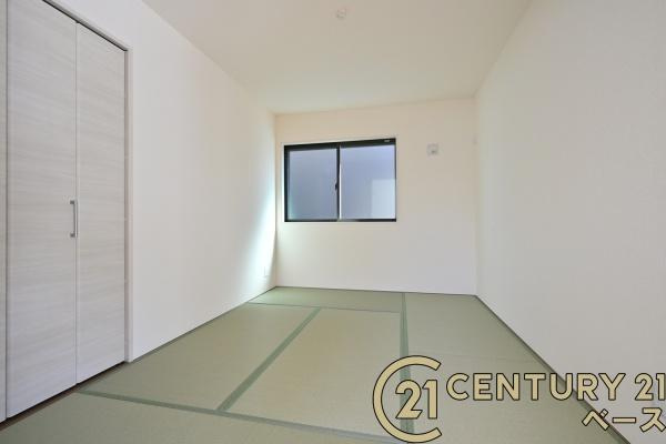 リーブルガーデン新町 ２号棟 ／新築一戸建の和室|■現地撮影写真■ほっこり落ち着ける和室！客間としてもご利用いただけます！