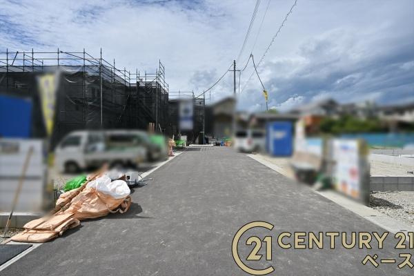 リーブルガーデン新町 ３号棟 ／新築一戸建の前面道路含む現地写真|■現地撮影写真■コンビニが徒歩圏内に近接しています。