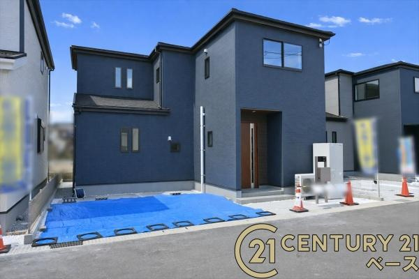 リーブルガーデン新町 ８号棟 ／新築一戸建の外観|■現地撮影写真■耐震等級３の地震に強い安心の邸宅！雨で汚れを洗い流してくれるセルフクリーニング機能付き外壁！お気軽にお問い合わせください！