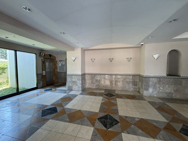 【ロビー】 | アーサー宗像リベックス | 共用部分はいつもスッキリと清潔に管理されています