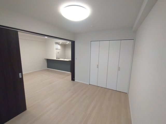 ベイマークスクエアプラザコートの洋室