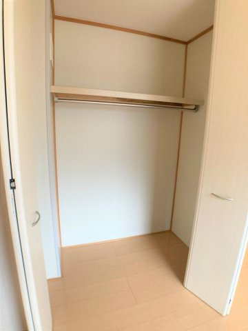 レザン長根Aの収納|別部屋同一間取りのお写真となります。