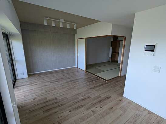 【居間・リビング】