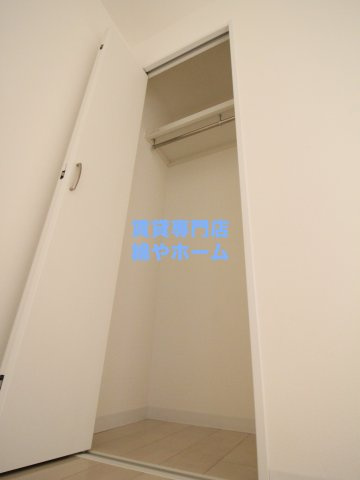 グランエクラ天下茶屋の収納|たっぷりとした収納スペースです