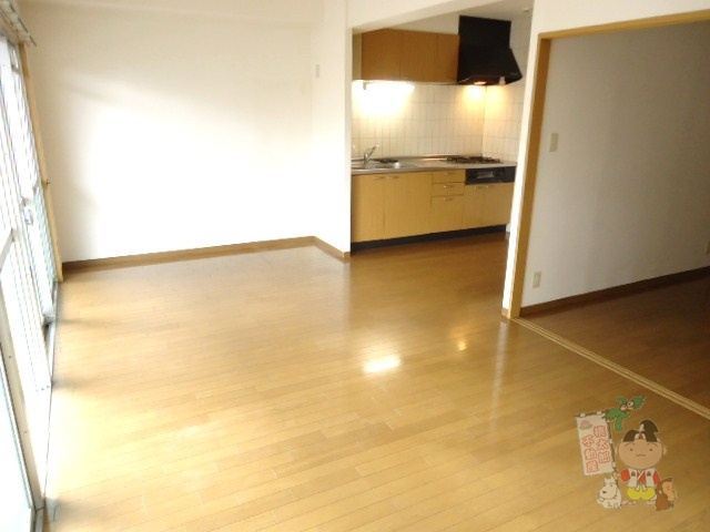 クレール野田の居間・リビング