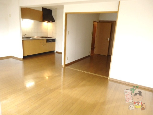 クレール野田の居間・リビング