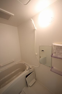 【浴室】 | RiverainⅢ（リバレインⅢ） | 2020.9.28撮影。