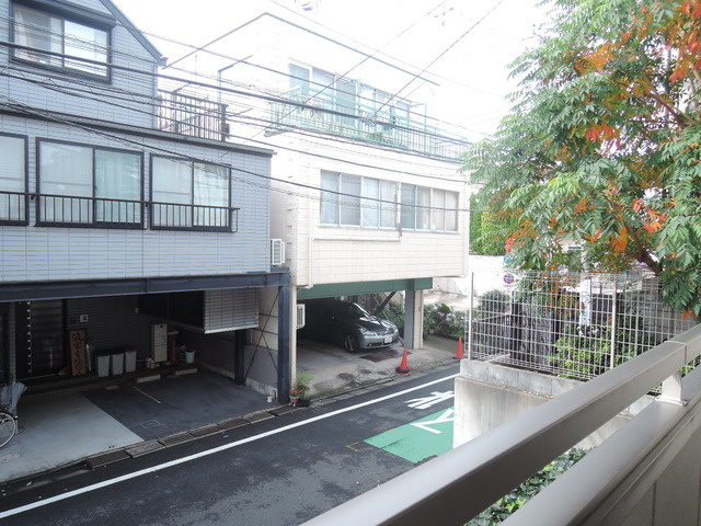 クニサキハウスの展望|★1階ですが、高く盛られた場所に立地しているので中2階程度の高さ★