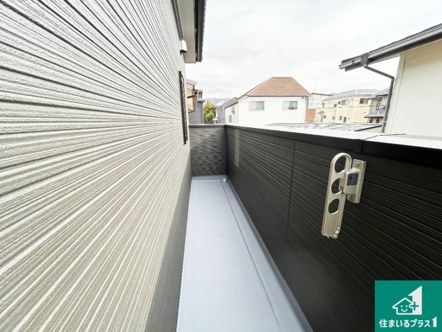 神戸市北区広陵町　第24期　新築一戸建てのバルコニー|ワイドバルコニーは洗濯物を干すスペースが広いのでご家族が多くても安心！