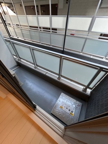 リブリ・スカイブルームーンのバルコニー|バルコニーからの眺めを楽しみながら食事をしませんか