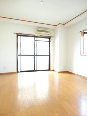 【バルコニー】 | エスペランサ壱番館 | 陽当たり良好なバルコニーです