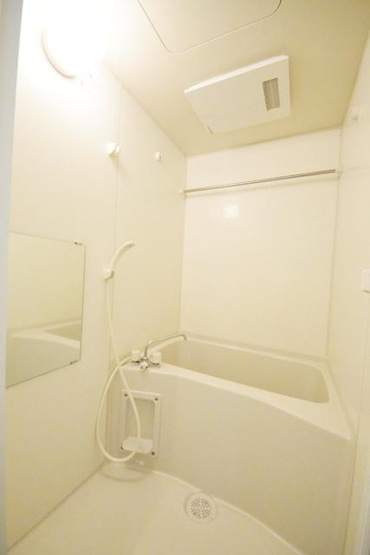 【浴室】 | サンフレール | 同建物別部屋参考
