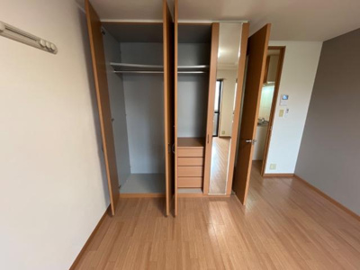 【収納】 | シャルマン・中島 | 上棚・引き出し付きのクローゼット