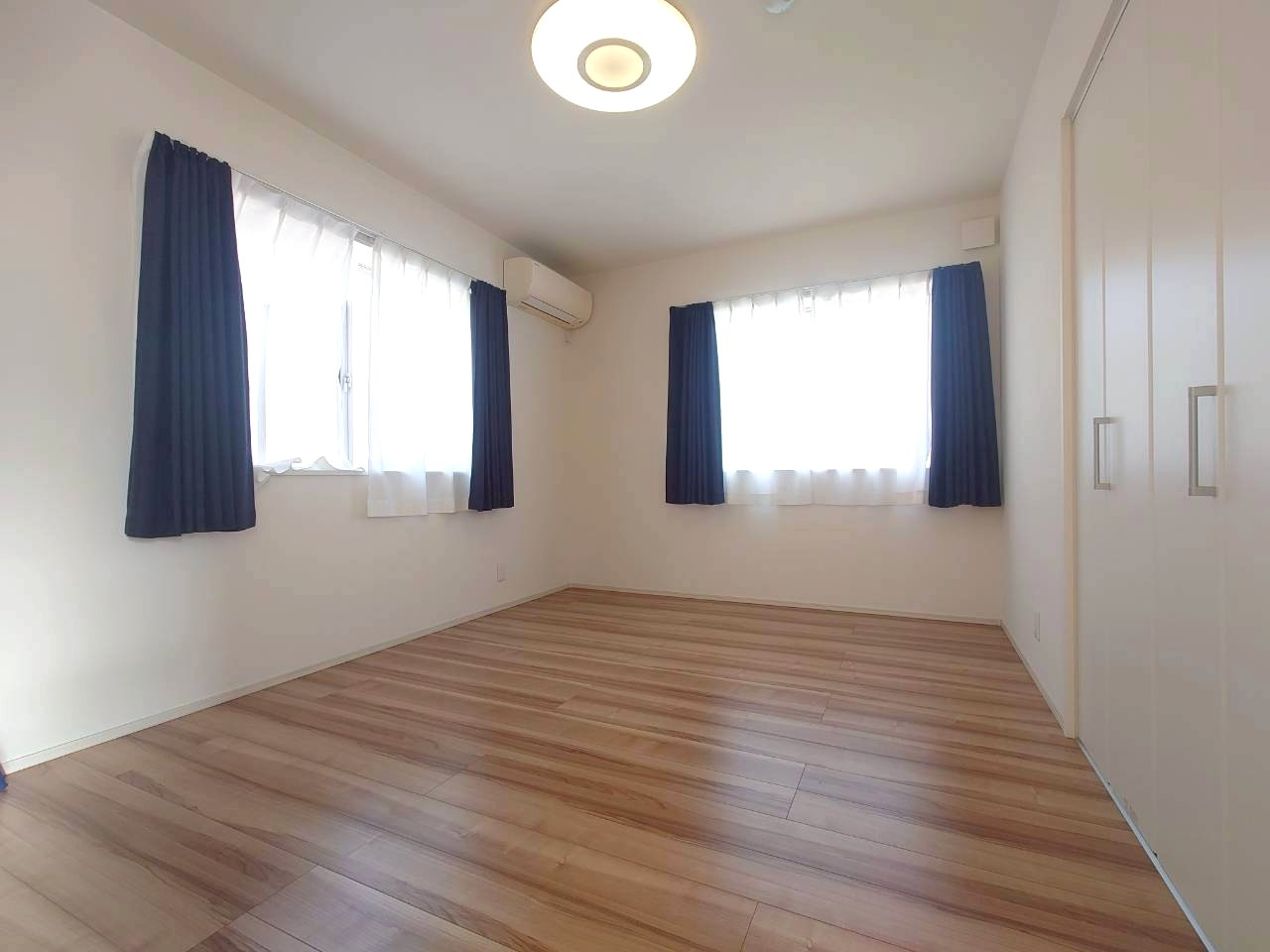 ◆全居室７帖以上◆駐車３台可能◆前道広々６ｍ◆南丹市日吉町胡麻行ヶ谷の独立洗面台|洗面化粧台