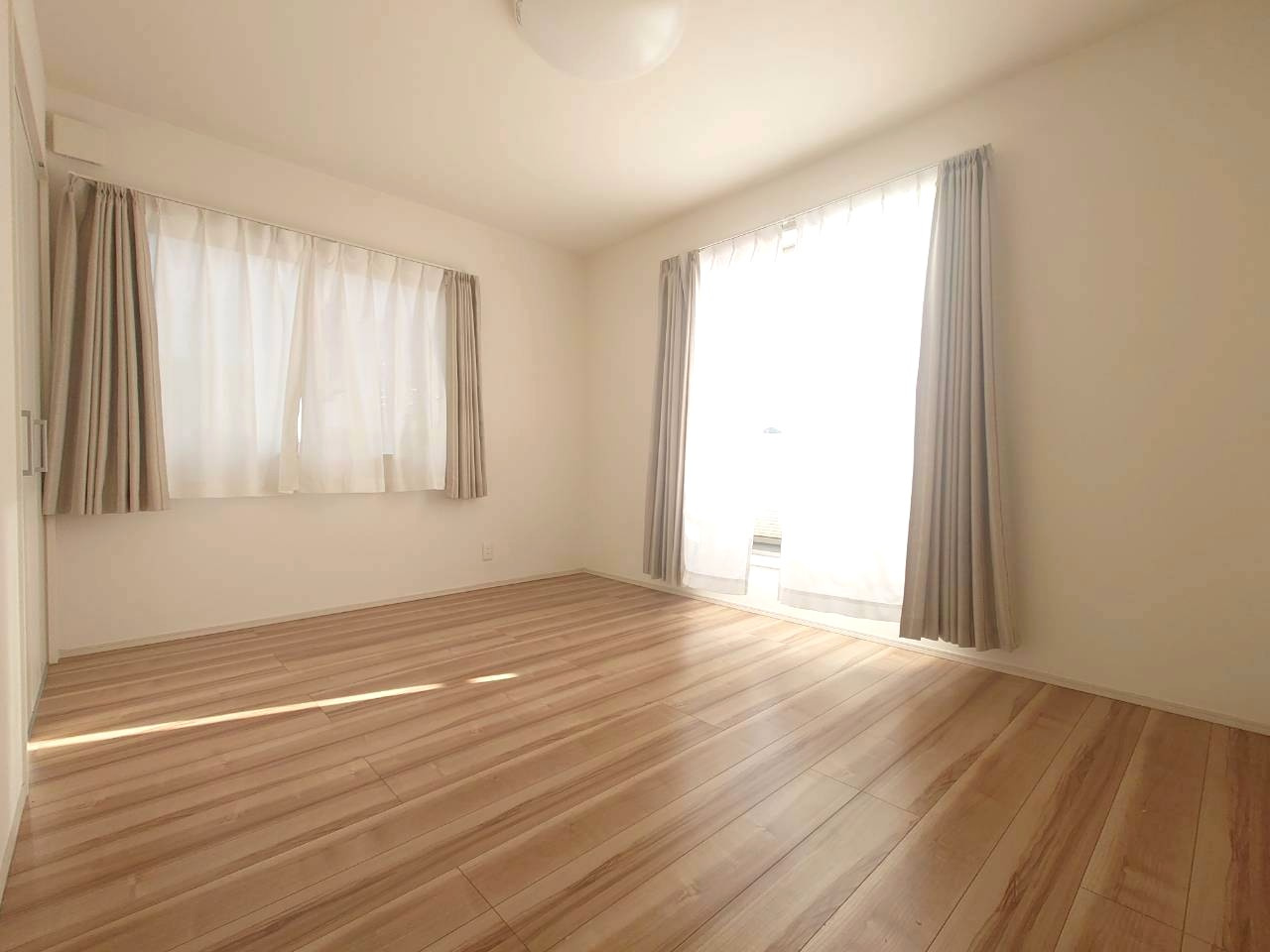 ◆全居室７帖以上◆駐車３台可能◆前道広々６ｍ◆南丹市日吉町胡麻行ヶ谷のセキュリティ|ＴＶモニター付きインターホン