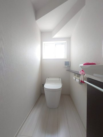 ◆全居室７帖以上◆駐車３台可能◆前道広々６ｍ◆南丹市日吉町胡麻行ヶ谷のトイレ|トイレ