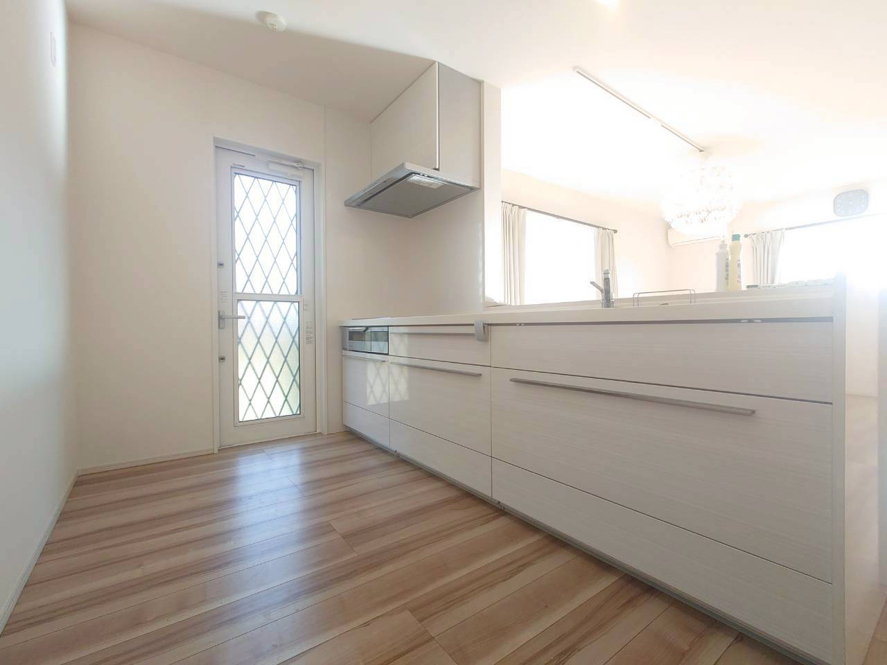 ◆全居室７帖以上◆駐車３台可能◆前道広々６ｍ◆南丹市日吉町胡麻行ヶ谷のキッチン|キッチン