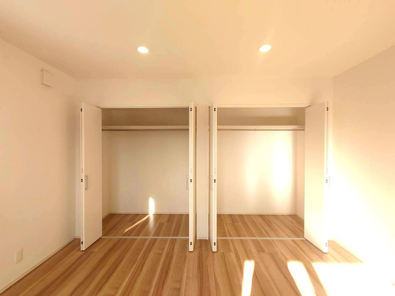 ◆全居室７帖以上◆駐車３台可能◆前道広々６ｍ◆南丹市日吉町胡麻行ヶ谷のバルコニー|バルコニー