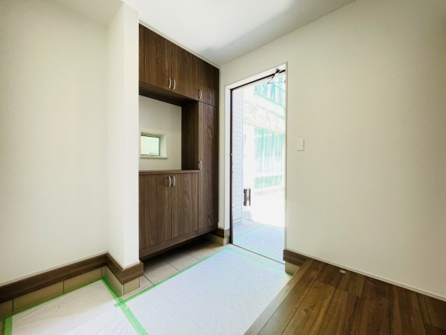 【玄関】 | 前橋市城東町４丁目　１号棟