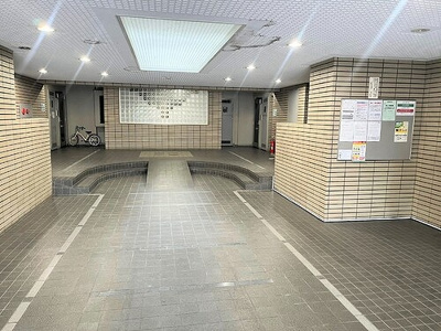 【その他】 | ナイス・ステージ・宇都宮参番館 | エントランスロビー　※2025年2月撮影