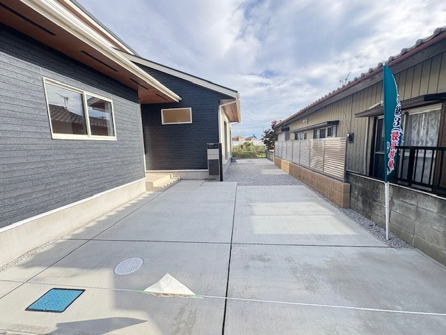 上里町七本木（全1棟）1号棟の駐車場