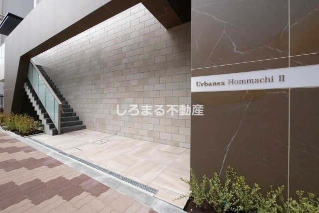 アーバネックス本町Ⅱのエントランス