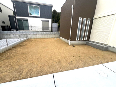 【庭】 | 【20万円ｷｬｯｼｭﾊﾞｯｸ対象物件】ファーストタウン第5広陵町大野 全6棟 5号棟
