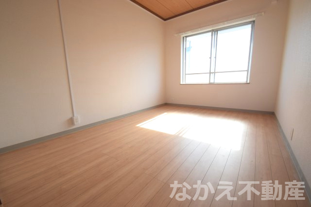 【寝室】 | 使い勝手のいい寝室です