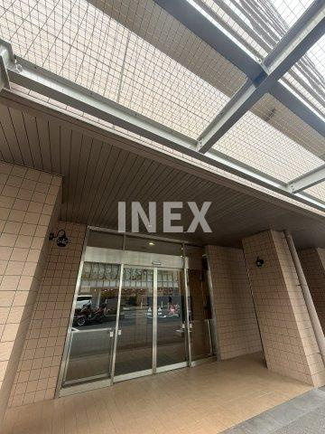 横浜市中区山下町の賃貸マンションのエントランス