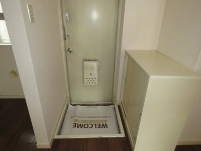 【玄関】 | コスモプラザB