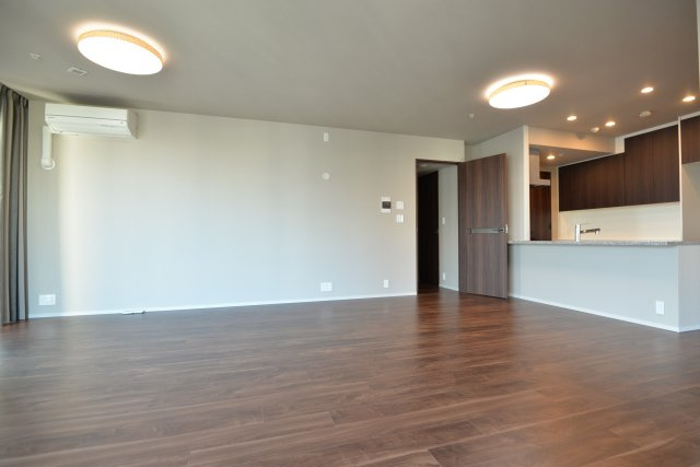 【居間・リビング】